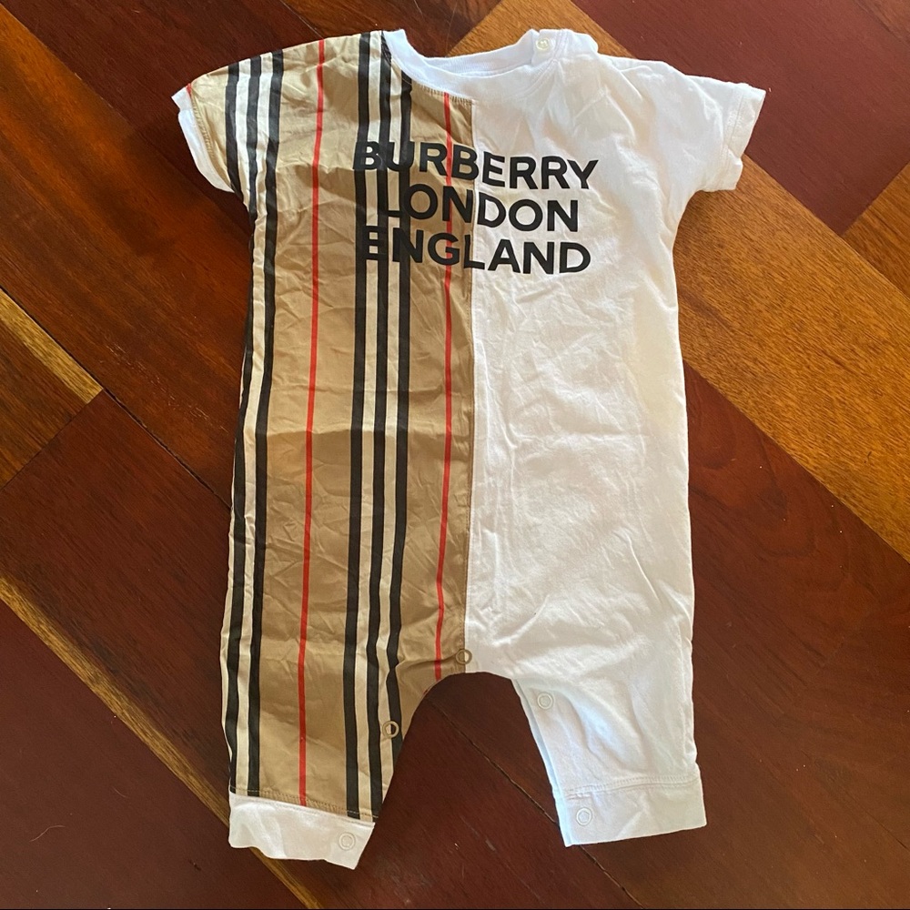 Burberry Infants romper size 6 months WORN ONCE